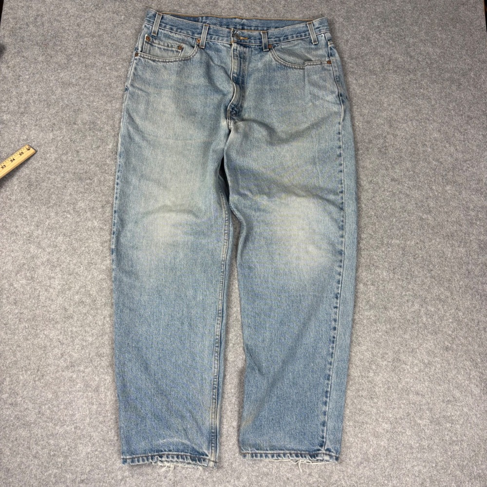 Levis 550 Relaxed Fit Tapered Leg Jeans M 38x30 Light Wash Blue Denim Distressed - Picture 3 of 7